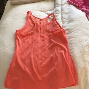 Nike tank never worn